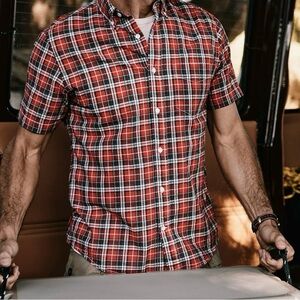 Relwen Men’s Large Airtex Seersucker Camp Button Up Plaid Shirt Red Gray White